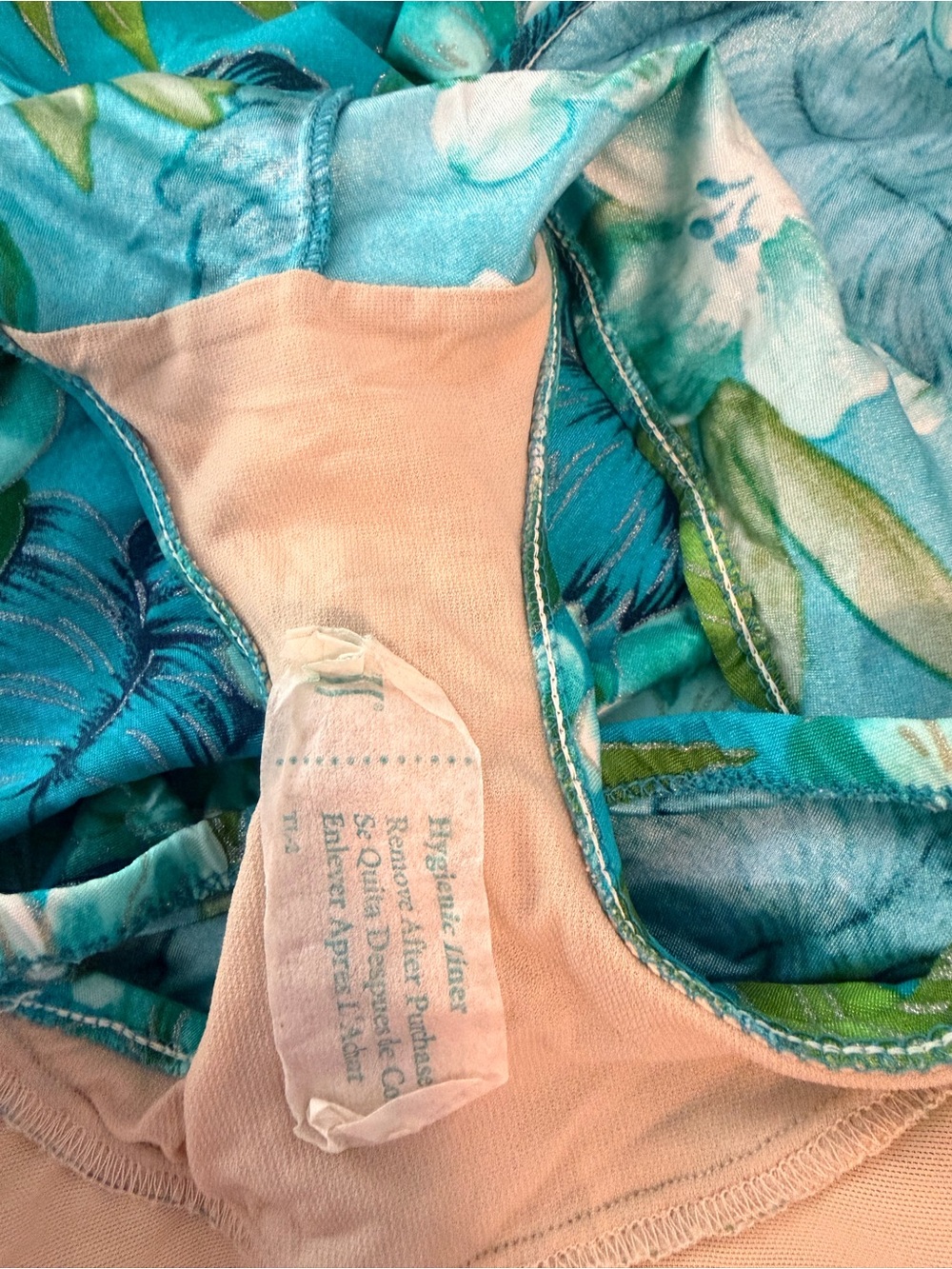Vintage Roxanne Bra-Sized One Piece Swimsuit - Size 14 / 36DD - Picture 4 of 6